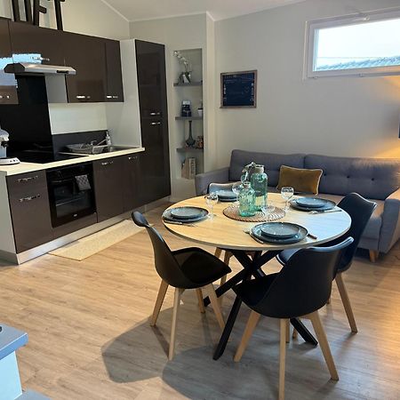 Loft, Studio And Love Rooms Bourg-Saint-Christophe المظهر الخارجي الصورة