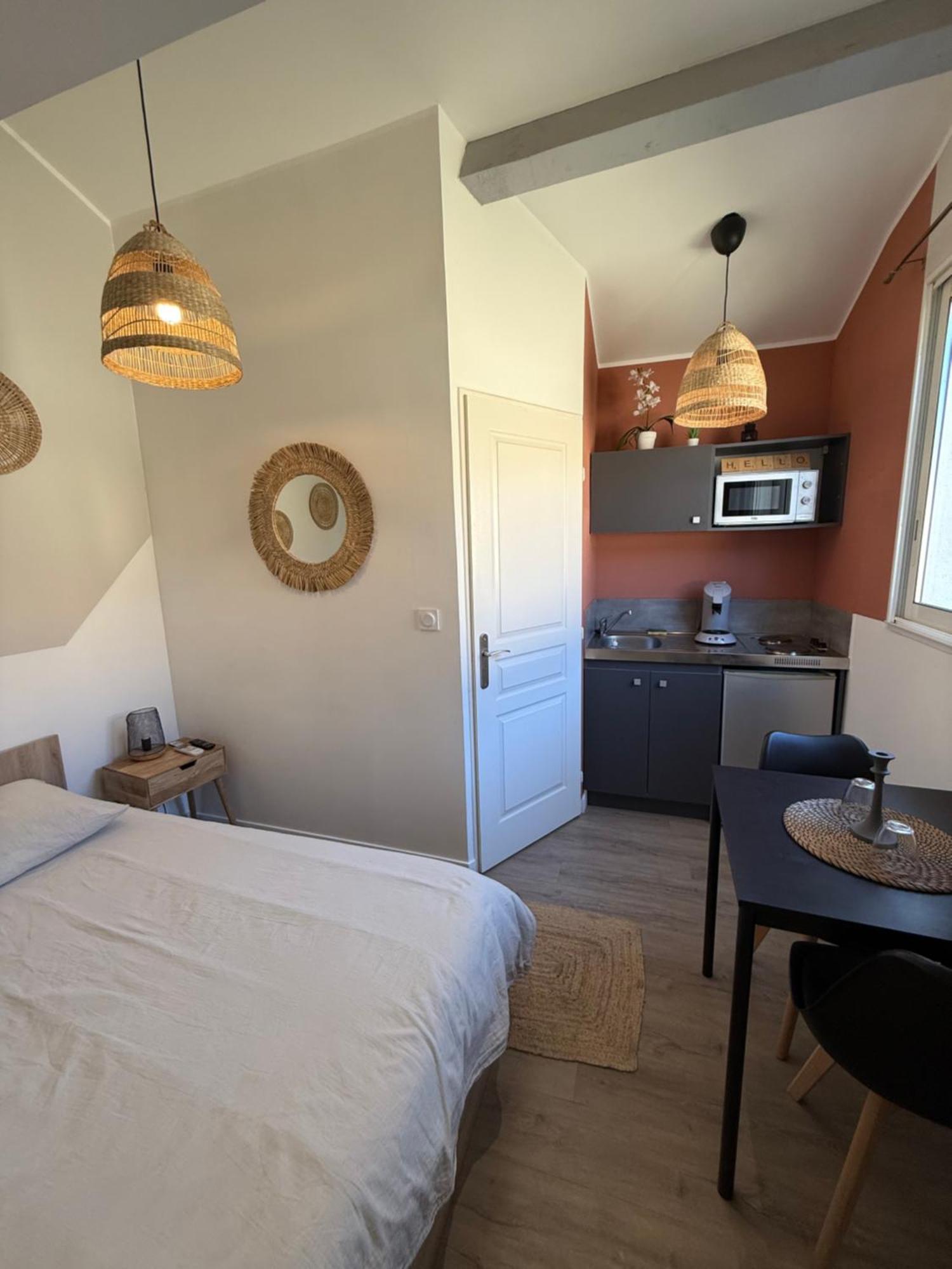 Loft, Studio And Love Rooms Bourg-Saint-Christophe المظهر الخارجي الصورة