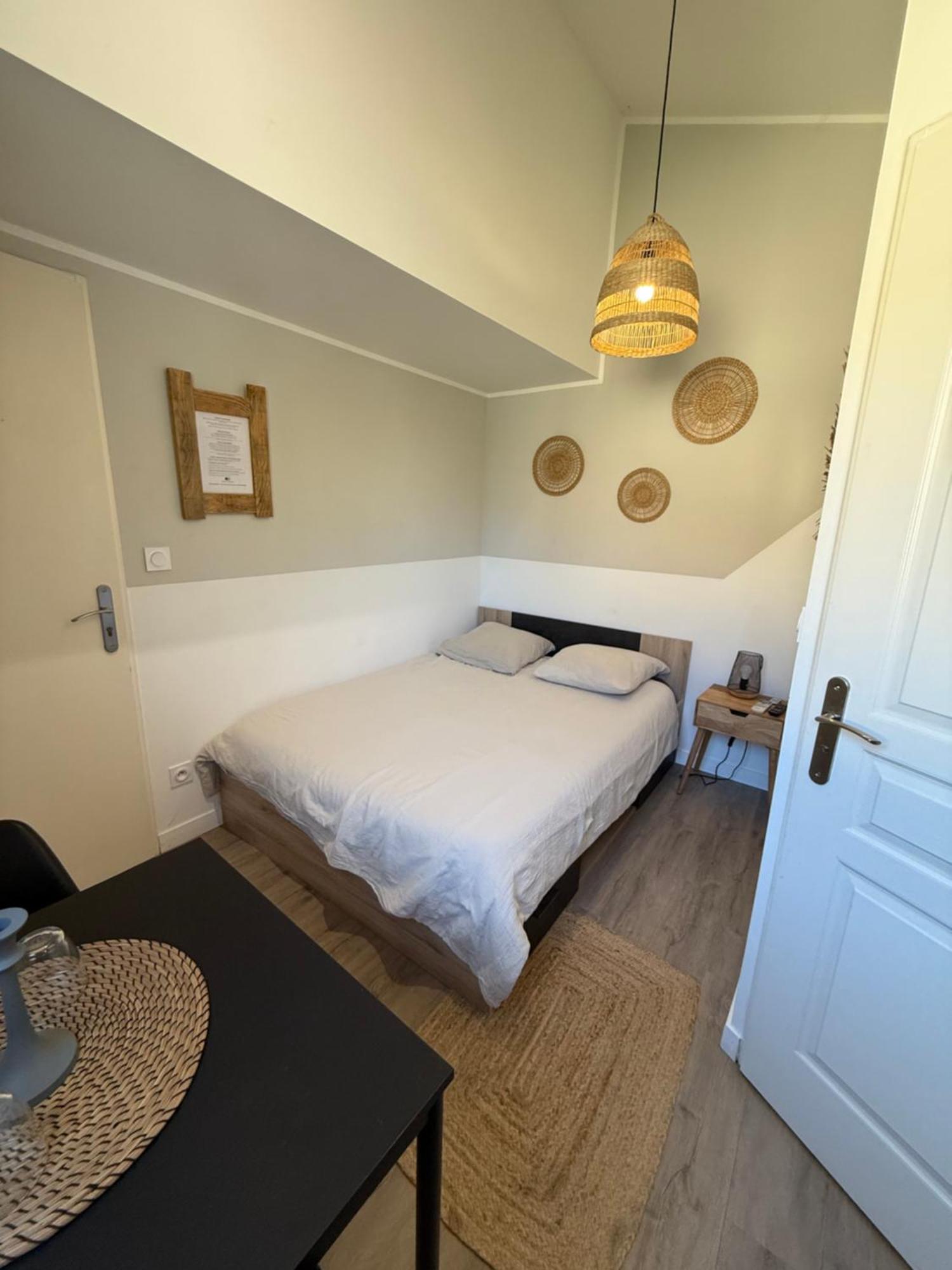 Loft, Studio And Love Rooms Bourg-Saint-Christophe المظهر الخارجي الصورة