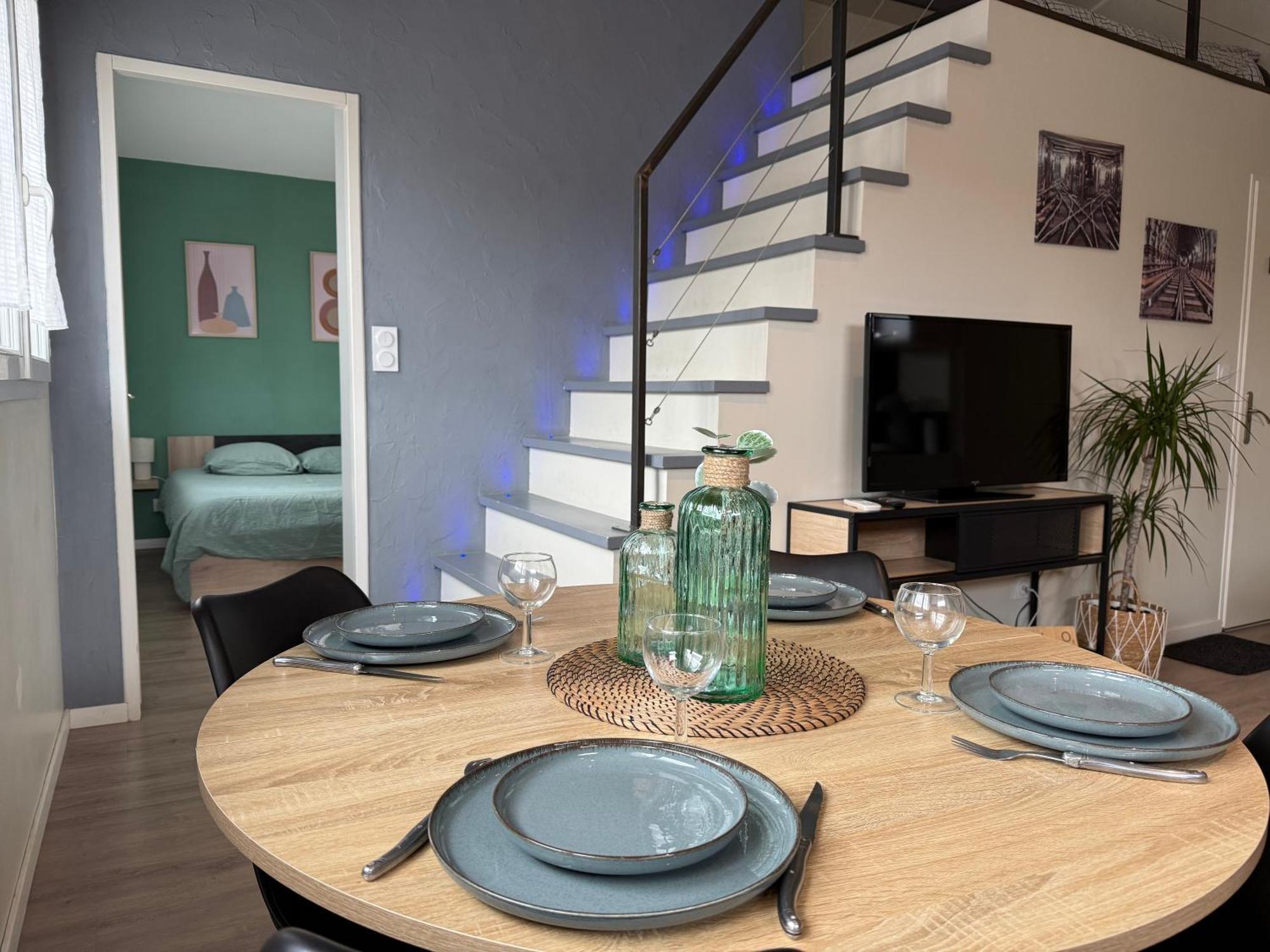 Loft, Studio And Love Rooms Bourg-Saint-Christophe المظهر الخارجي الصورة