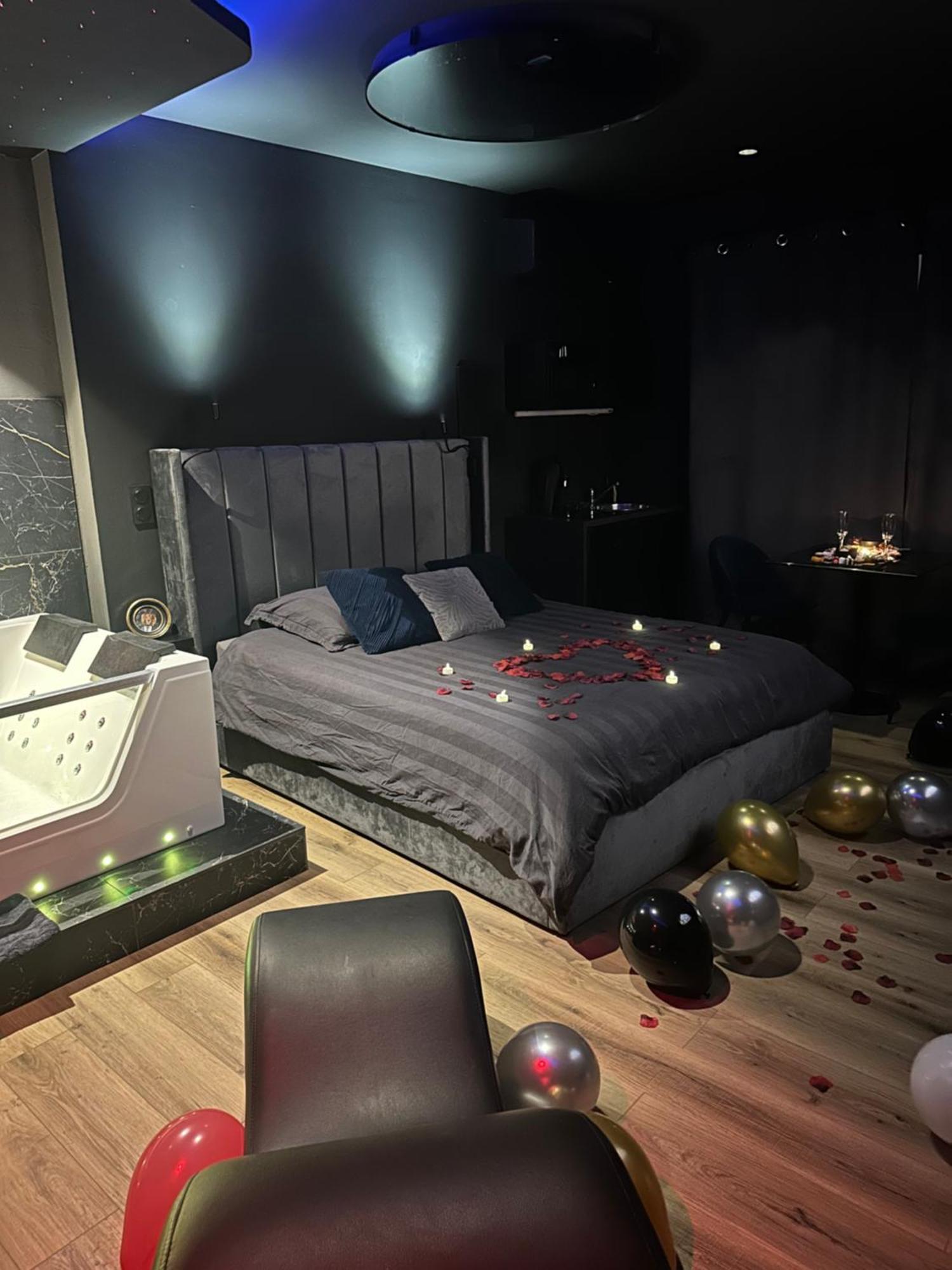 Loft, Studio And Love Rooms Bourg-Saint-Christophe المظهر الخارجي الصورة
