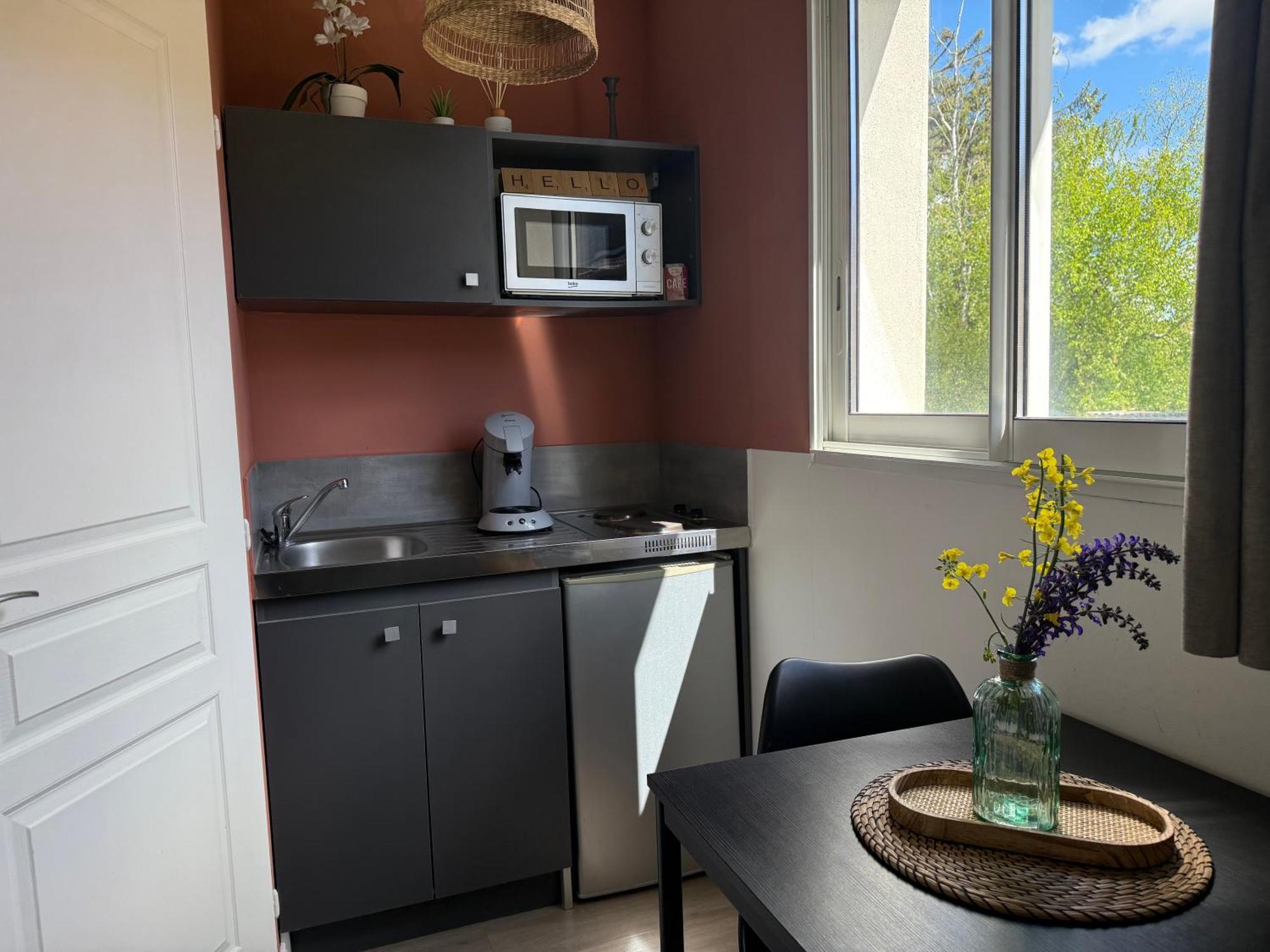 Loft, Studio And Love Rooms Bourg-Saint-Christophe المظهر الخارجي الصورة