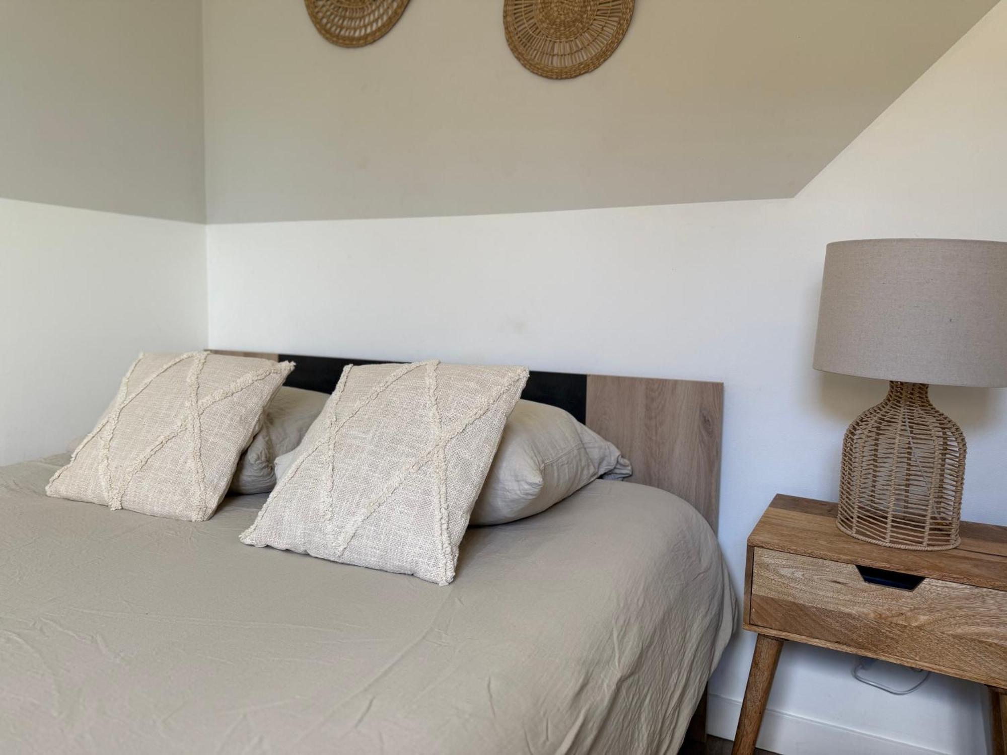 Loft, Studio And Love Rooms Bourg-Saint-Christophe المظهر الخارجي الصورة
