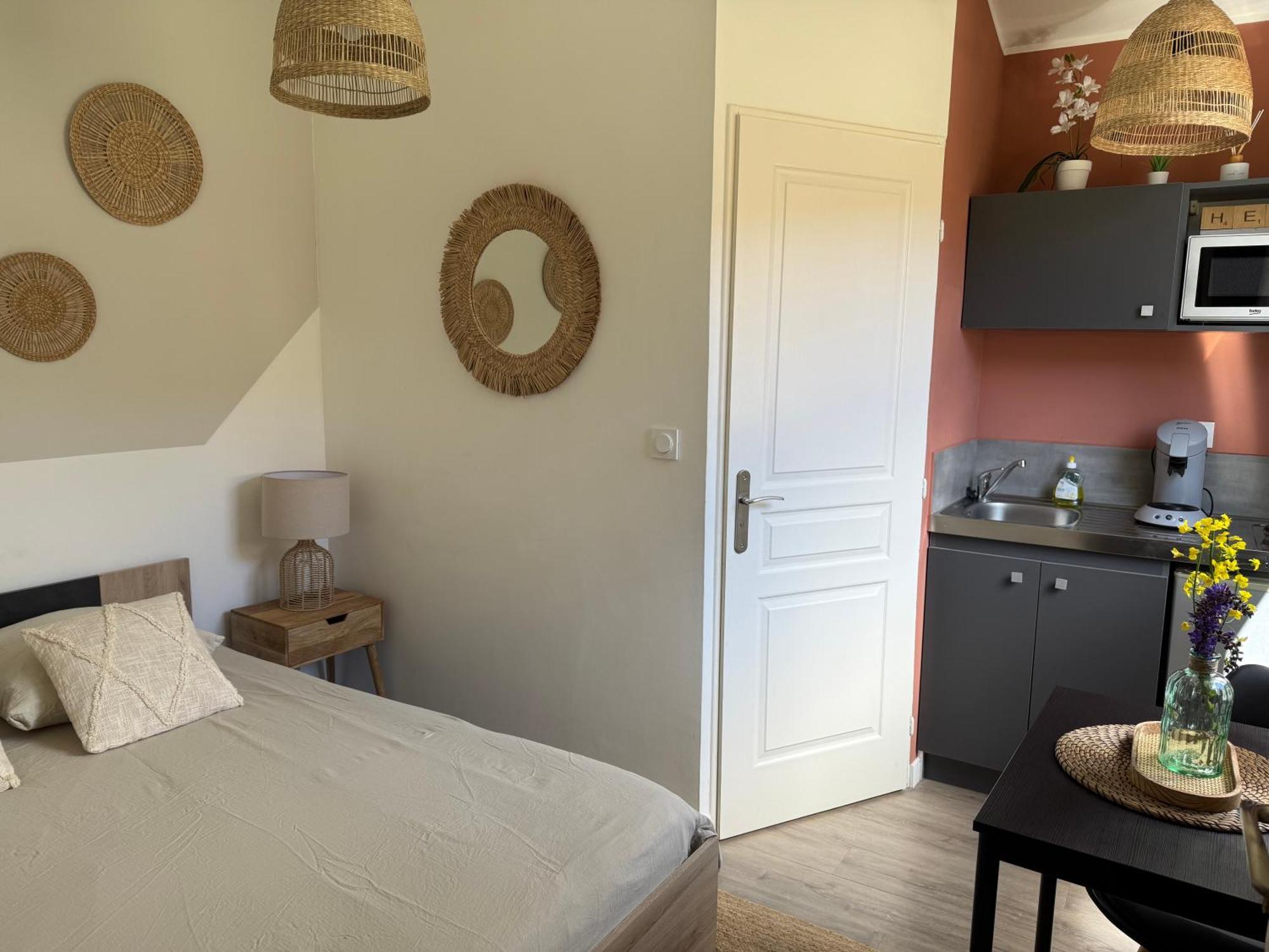 Loft, Studio And Love Rooms Bourg-Saint-Christophe المظهر الخارجي الصورة